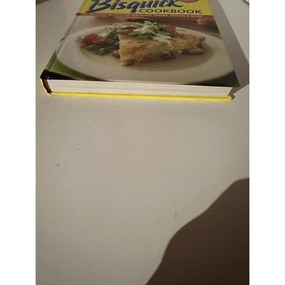 Betty Crocker‎ Bisquick Cookbook HC Deluxe Edition 323 Recipes VGC